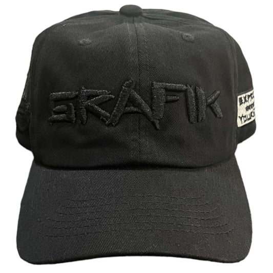 Grafik Lettering Dad Hat (Black)